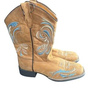 Shyanne Boot Barn 11 Tan and Blue Embroidered Women's Cowboy Boots